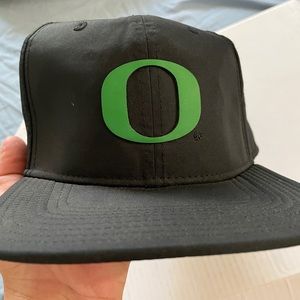 Oregon Nike hat